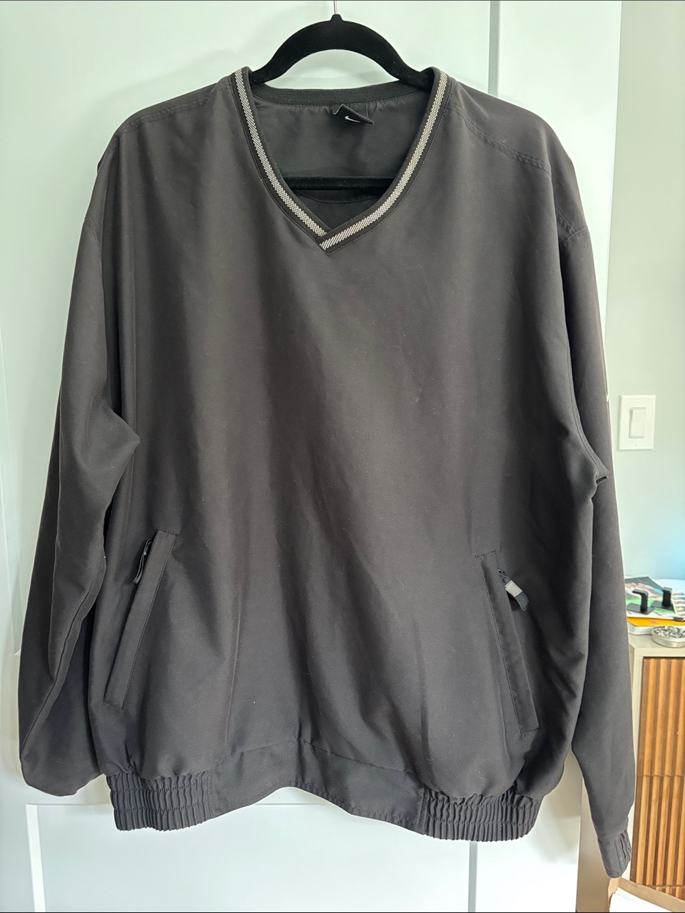 Nike Golf Men's Black V-Neck Pullover Jacket with Trim